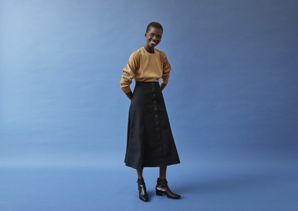 UNIQLO Women Cotton ribbed crew neck long sleeve T-shirt paired with chino front button long skirt high waisted